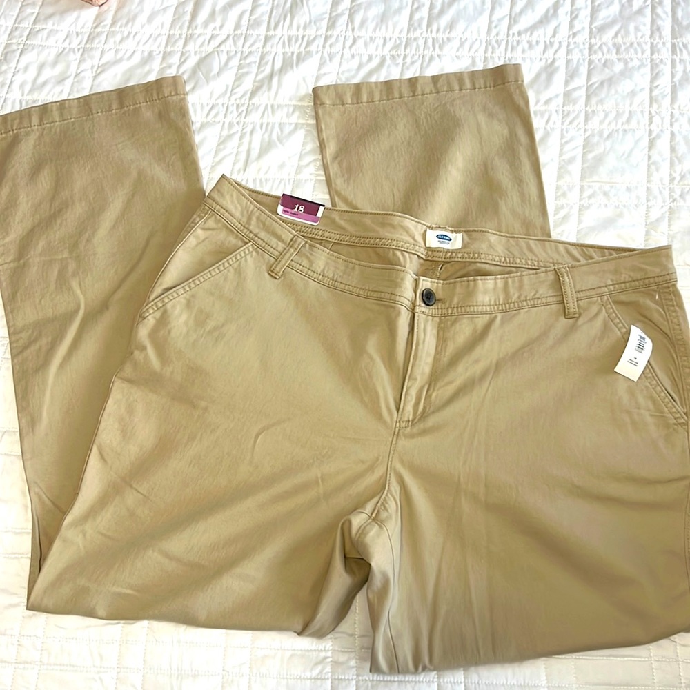 Old Navy The Diva khaki pants size 18, never worn.